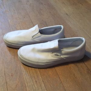 White slip on Vans